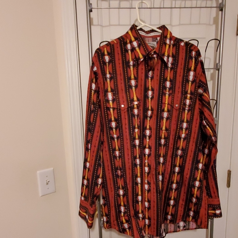 Western skull long sleeve shirt